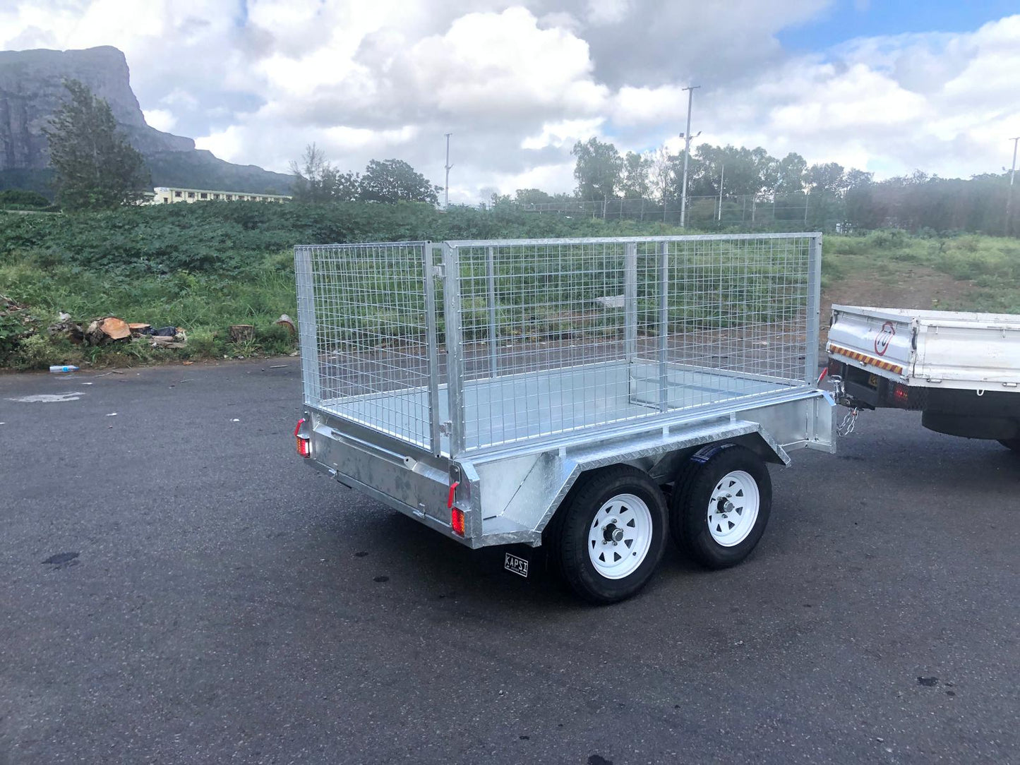 Commercial Trailer 8x5