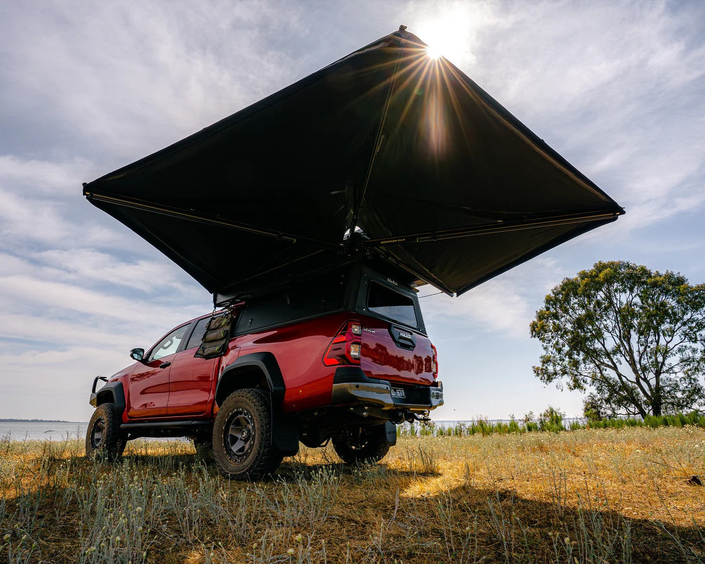 Ironman Ultimate Wrap-Around Blackout Shade – All-Weather Protection, Fast Setup, Maximum UV Shield