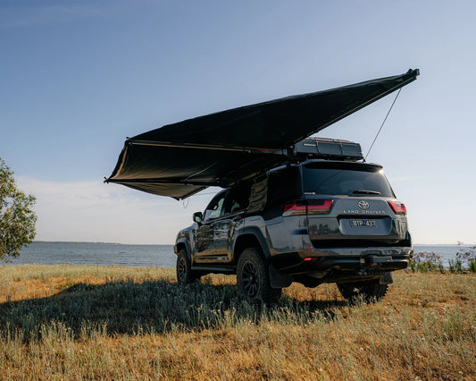 Ironman Freestanding Blackout Shade with Full Side-Vehicle Coverage – UV Protection, Rapid Setup, All-Weather Durability