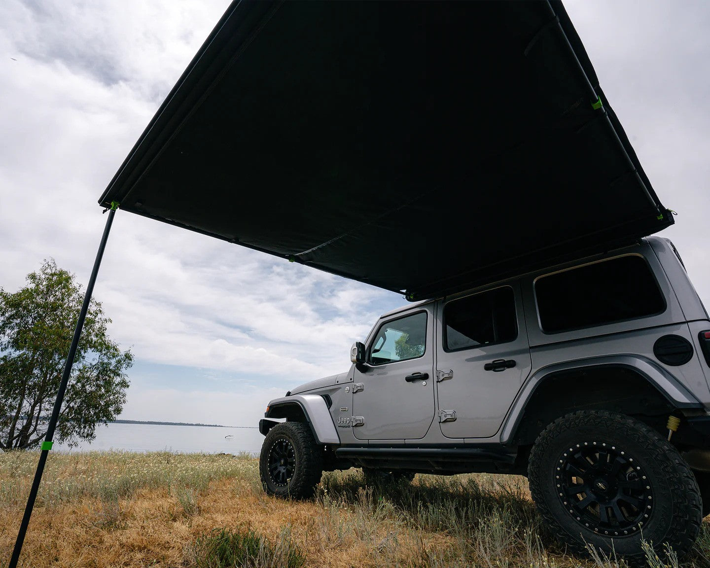 Ironman Freestanding Blackout Shade with Full Side-Vehicle Coverage